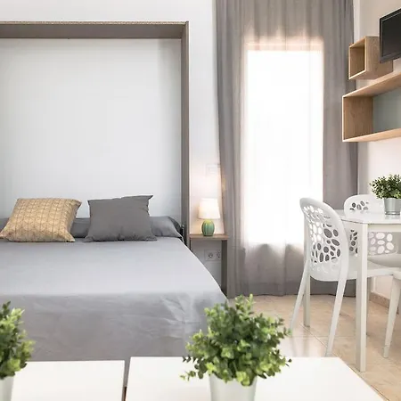 Rvapartaments Benelux Hotel 3*